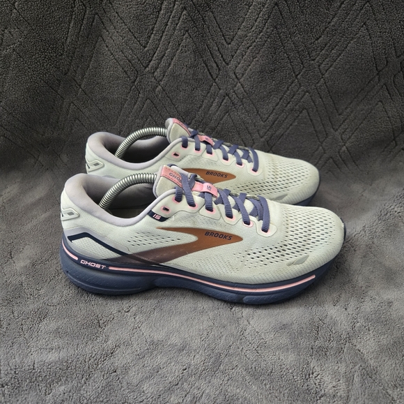 Brooks Ghost 15 Running Shoes Womens Sz 8 Athletic Sneakers Trainers Gray. - Picture 1 of 9